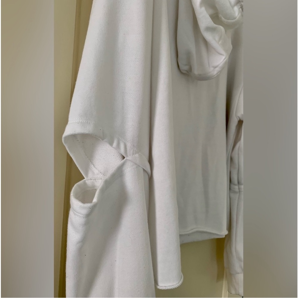 LUSH Hoodie Size XL - Picture 3 of 9